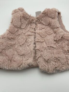 Calvin Klein Rose Baby Vest   18 Months- A-49